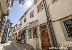 Casa tradicional T4 em Viana do Castelo (Santa Maria Maior e Monserrate) e Meadela de 110,00 m²