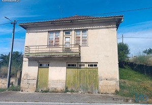Casa de aldeia T2 em Bragança de 88,00 m²