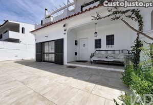 Casa / Villa T4 em Quelfes de 153 m²