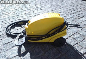 Mquina presso de gua