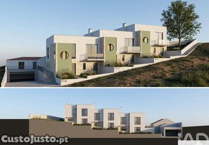 Terreno para construção em Azueira e Sobral da Abelheira