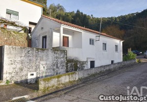Casa de aldeia T3 em Vila Nova de 70,00 m²