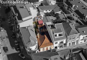 Moradia para reabilita��o | Centro de Espinho