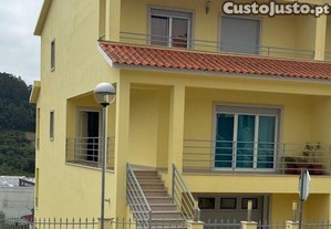 Casa / Villa T3 em Santa Catarina de 275,00 m