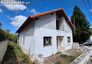 Casa / Villa T3 em Alvados e Alcaria de 76,00 m