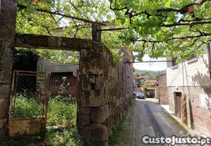 Casa / Villa em Lindoso de 86,00 m²