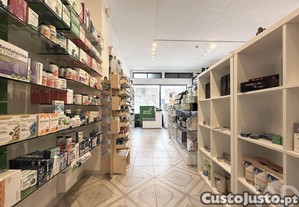 Loja / Estabelecimento Comercial em Mira de 110,00 m