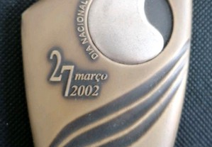 Medalha medalhão em metal relembrando o Dia Nacional do dador de sangue 27 3 02