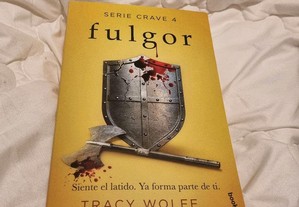 Livro "Fulgor", de Tracy Wolff