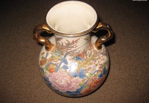 Jarro Decorativo/Colecionável em Porcelana Japonesa
