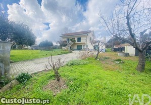 Casa tradicional T5 em Campos e Vila Meã de 183,00 m²