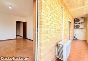 Apartamento T2 São Romão Do Coronado