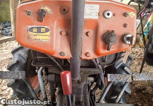 mini trator kubota b6000