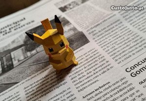 Pokemon Pikachu - pintado à mão (novo)