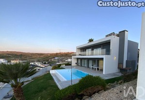 Casa / Villa T4 em Ribamar de 255,00 m�