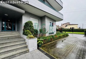 Apartamento T3 Fânzeres | Lg Garagem E Arrumos