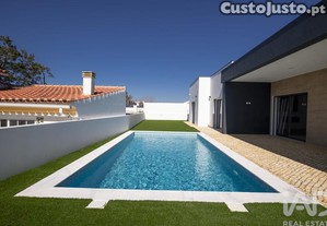 Casa / Villa T4 em Azeitão (São Lourenço e São Simão) de 207,00 m²