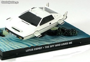* Miniatura 1:43 Colecção James Bond 007 Lotus Esprit Anfibio