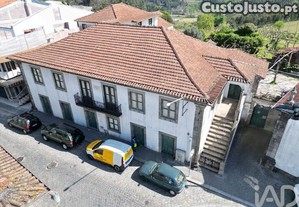 Casa / Villa T11 em Vila Cova da Lixa e Borba de Godim de 1272,00 m�