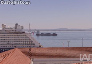 Apartamento T6 em São Vicente de 421,00 m²