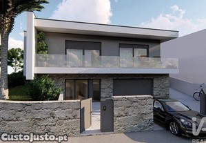 Casa T3 em Antas de 250,00 m