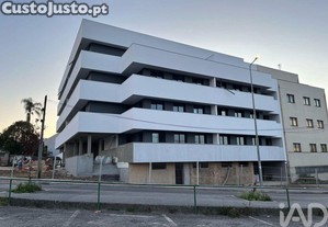 Apartamento T3 em Santa Marinha E São Pedro Da Afurada de 144,00 m²