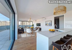 Apartamento T4 em Mafamude e Vilar do Para�so de 138,00 m�