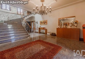 Casa / Villa T5 em Lij de 402,00 m