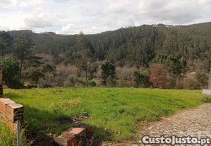 Terreno em So Miguel, Santa Eufmia e Rabaal de 3870,00 m