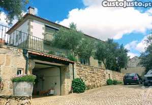 Casa / Villa T3 em S�o Louren�o de Ribapinh�o de 180,00 m�