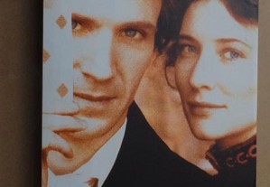 "Oscar e Lucinda" de Peter Carey - 1ª Edição