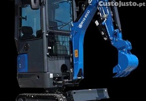 Mini giratória Rippa R10 cabine fechada