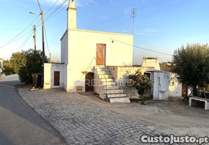 Terreno de 3300mts2 com moradia t1