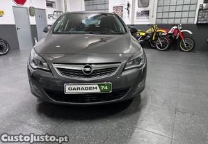 Opel Astra 1.7 CDTi Cosmo - 10