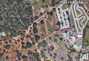 Terreno em Quarteira de 5735,00 m²