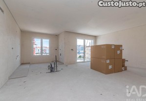 Apartamento T2 em Marinha Grande de 89 m