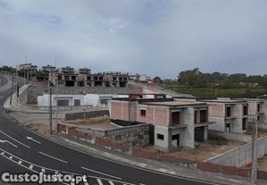 Moradia Em Banda T3 De Rc Em Constru��o Em Pias, Lousada, Porto, Lousada
