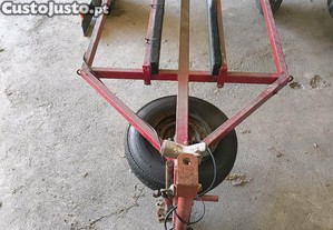 Atrelado para mota de gua ou outros