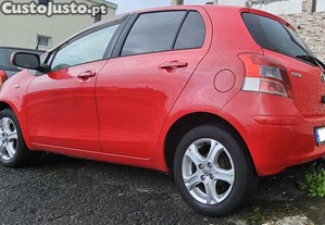 Toyota Yaris Sol - 11