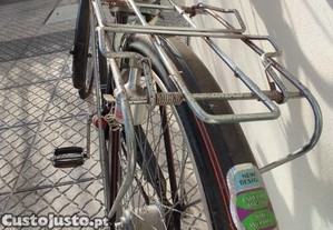 Pasteleira YEYE - Mayal, usada - como nova