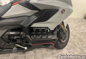 Honda Goldwing como nova