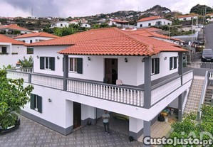 Casa / Villa T2 em Santa Cruz de 172,00 m²