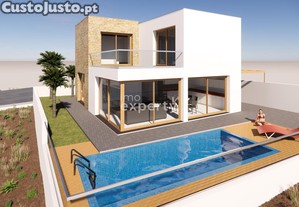 Moradia T3 com piscina no Porto Santo