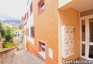 Apartamento T2 Mobilado no Centro de Santo Antnio   Madeira