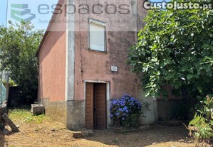 Moradia Para Restaurar Em Lavacolhos