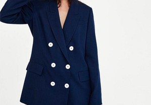 Blazer cruzado azul da Zara Woman