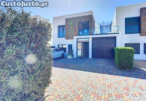 Moradia isolada T3 em Silveira de 166 m