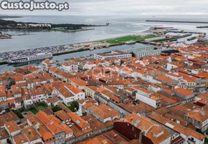 Prdio Com Trs Fraes Independentes - Viana...