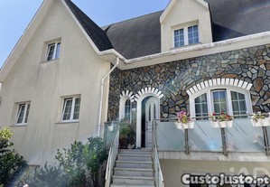 Moradia isolada T4 em Aguçadoura e Navais de 262 m²