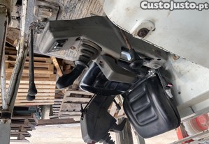 Mini escavadora giratria volvo